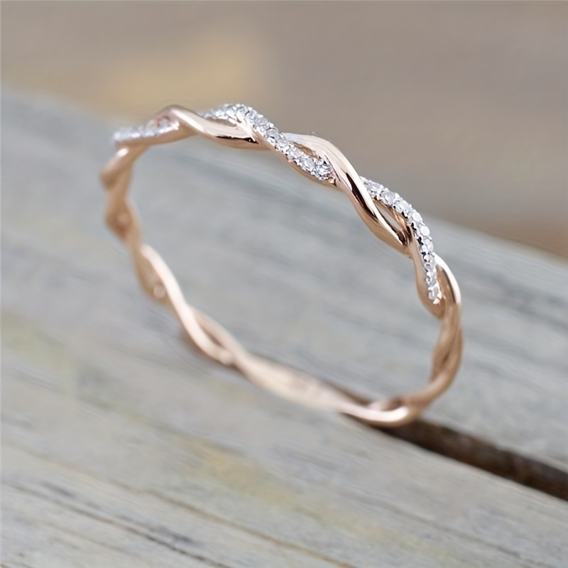 Women's Classic Twisted Zirconia Ring, Elegant Gift